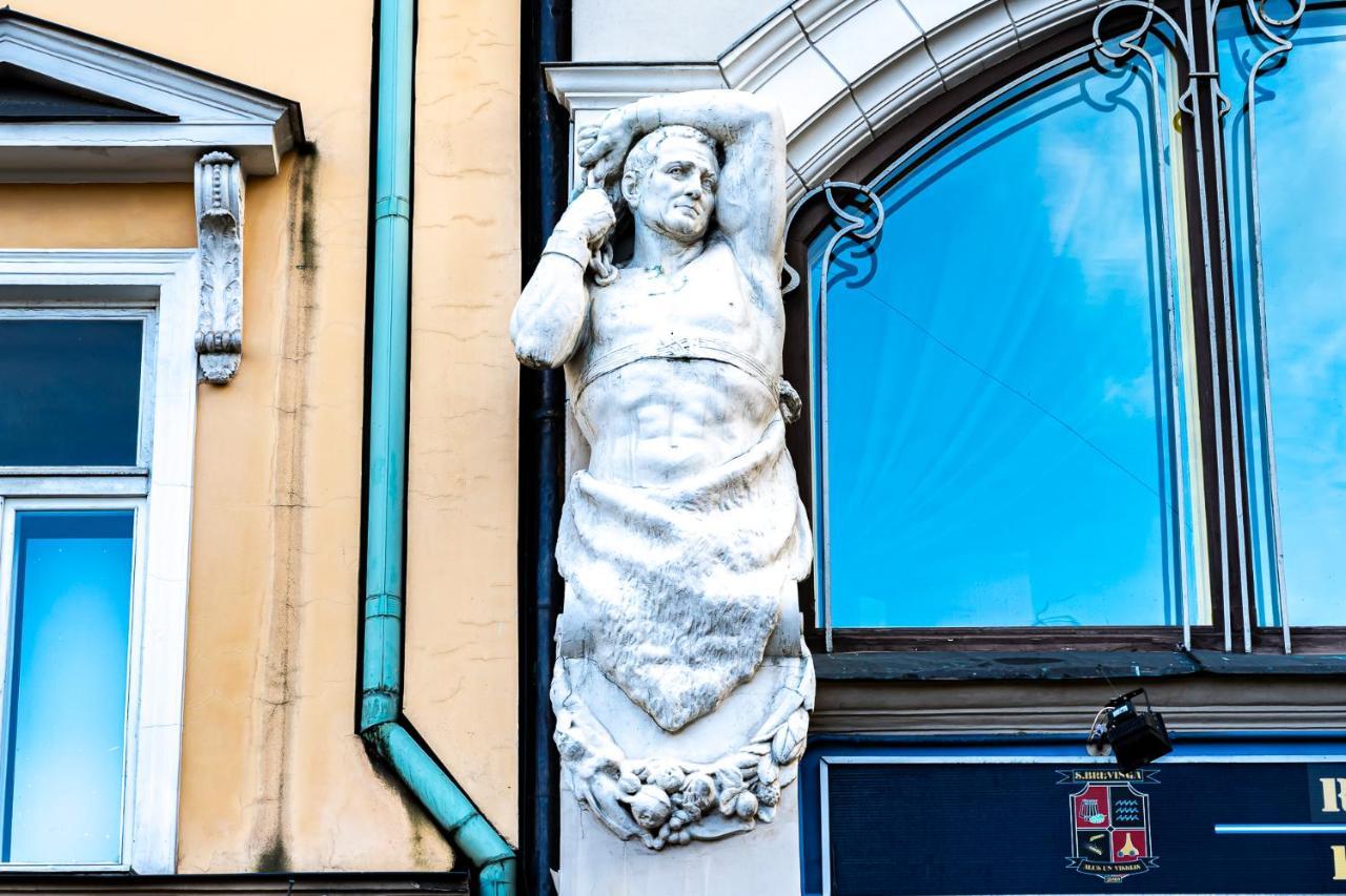 Blue Bird Hostel In Riga Old Town Екстер'єр фото
